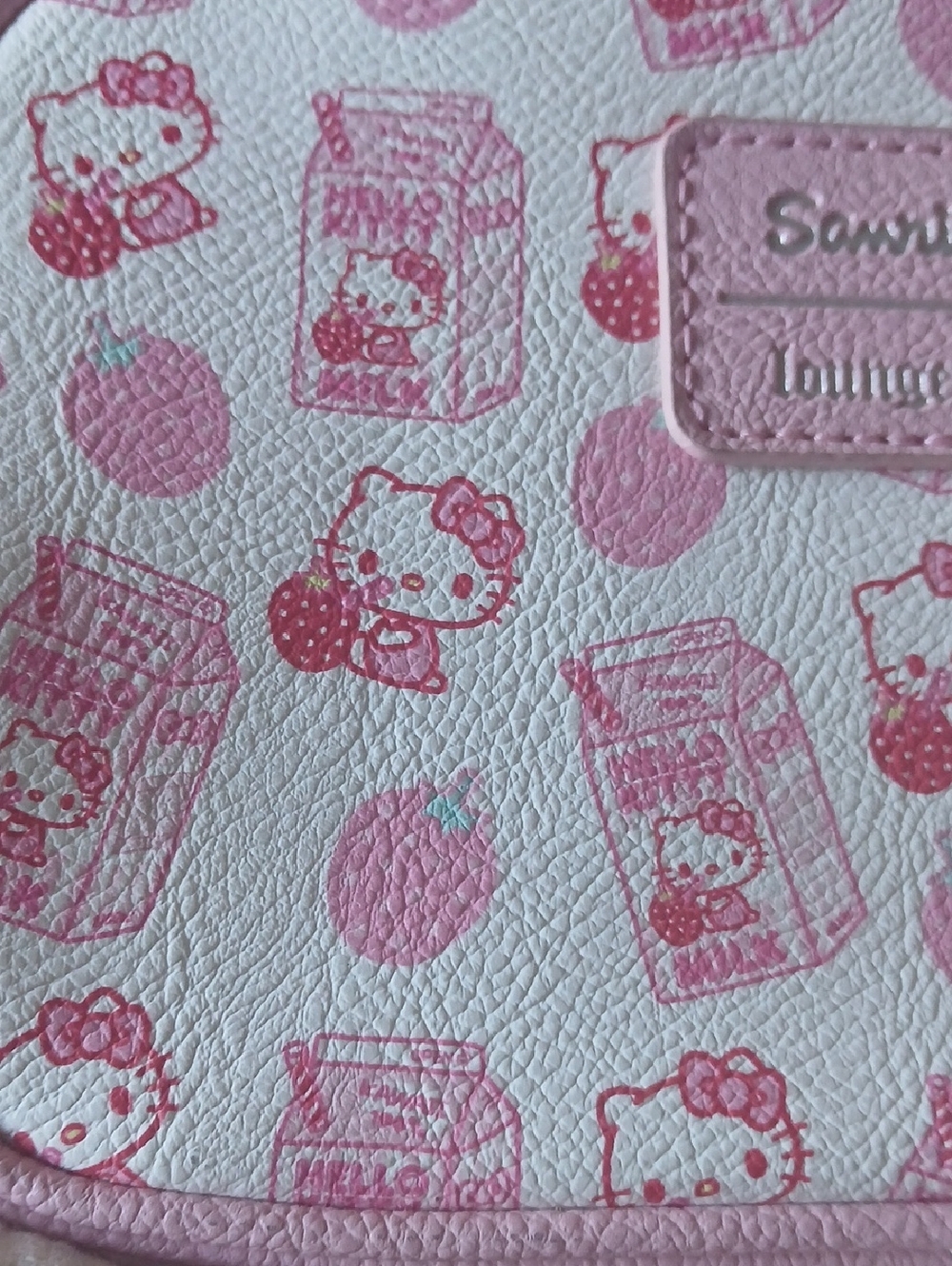 Hello Kitty Loungefly Crossbody - Picture 7 of 7